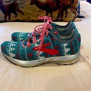 Christmas Brooks With bells! Rare Find